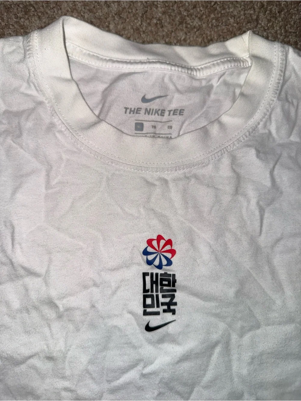 Nike White Short-Sleeve Tee with Small Chest Logo